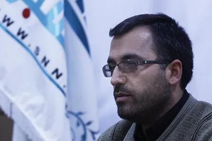 از دیدن عکس&zwnj;های نمایندگان شرمسار شدم/ با ماله&zwnj;کشی نمی&zwnj;توان بر روی سلفی حقارت سرپوش گذاشت