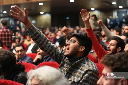 آقای رئیس جمهور؛ چگونه می&zwnj;توان از وفاق ملی سخن گفت درحالی&zwnj;که این&zwnj;سرزمین مملو از فقر، تبعیض و ظلم است؟