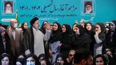 از حاشیه تا قاب؛ روایتی ماندگار از حضور شهید رئیسی در دانشگاه الزهرا