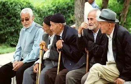 پرداخت وام ۳۰ میلیونی به ۴۶۰ هزار بازنشسته/ آغاز برنامه گردشگری از مرداد