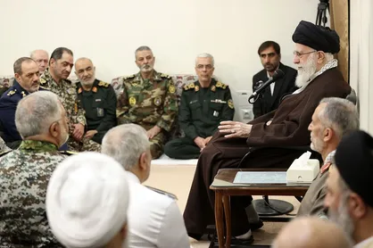 نیرو&zwnj;های مسلح در قضایای اخیر چهره خوبی از اقتدار خود به نمایش گذاشتند/ لزوم مواجهه با دشمن با تکیه بر نوآوری و ابتکار