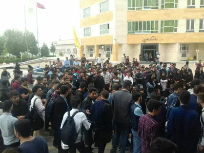 دانشجویان دانشگاه بناب برای پرداخت شهریه دروس افتاده اعتراض کردند