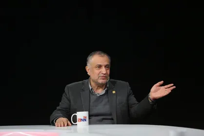 تجریشی: علت حذف برخی اساتید مثل زارچی در دانشگاه شریف اداری بود نه سیاسی/ هرکس باید در حوزه تخصصی&zwnj;اش نظر بدهد +فیلم