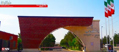 قول مسئولان دانشگاه بناب به دانشجویان در اجازه برای آوردن یک گیتار به خوابگاه/ بنری بدون موضوع برای امضا به خوابگاه می&zwnj;آوردند!