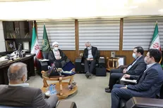 دیدار رئیس دانشگاه آزاد اسلامی با دبیرکل مجمع جهانی تقریب مذاهب اسلامی