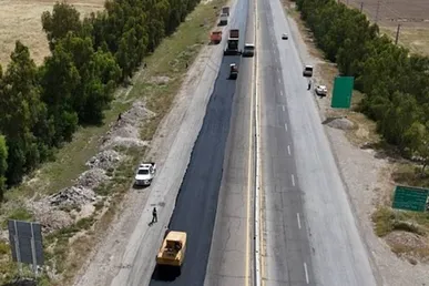 ۱۲ کیلومتر از راه‌های سیروان زیر پوشش آسفالت رفت
