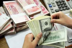 بلایی که واگذاری بی‌حساب ارز دولتی سر اقتصاد و معیشت مردم آورد