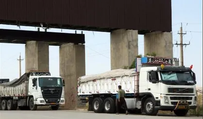 کاهش صادرات از مرز مهران به دلیل محدودیت&zwnj;های عراق