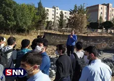 سخنرانی مسئول سیاسی بسیج دانشجویی شریف بین تجمع‌کنندگان شهرک فدک کرمانشاه + فیلم