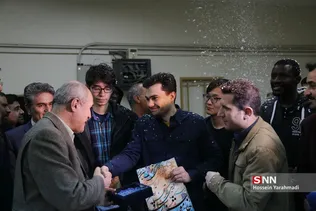 دیدار حجت‌الاسلام رستمی با دانشجویان مسیحی کوی دانشگاه تهران