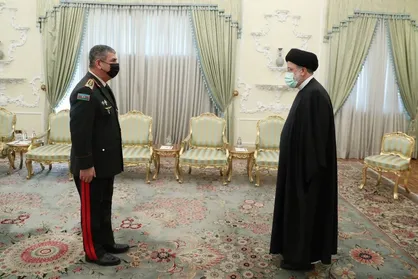 رئیس جمهور: روابط تهران و باکو بر پایه عقیده و باور مردم دو کشور به مبانی دینی مشترک استوار است/ آمادگی داریم توانمندی&zwnj;های فنی و مهندسی خود را در اختیار برادران آذربایجانی قرار دهیم