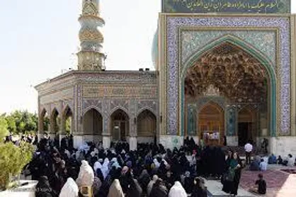 قرائت دعای عرفه در آستان مقدس امامزاده طاهر(ع) +فیلم