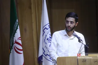 مناظره مصطفی تاجزاده و محمود نبویان در دانشگاه شریف
