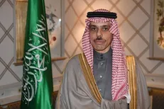 فیصل بن فرحان دقایقی پیش وارد تهران شد