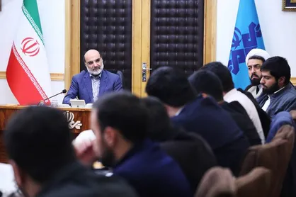فیلم/ نشست صمیمانه رئیس سازمان صداوسیما با تشکل&zwnj;های دانشجویی