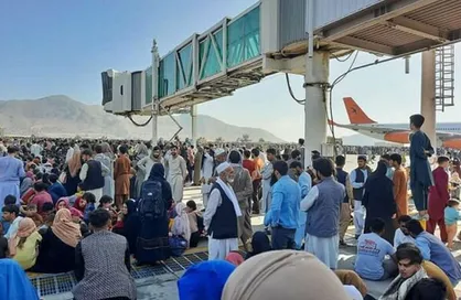 کشته شدن دست&zwnj;کم ۱۲ تن از شهروندان افغانستان در فرودگاه کابل