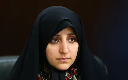 بهروزآذر: میانگین سن ازدواج در زنان از ۲۴.۴ درصد به ۲۴.۰۸ درصد رسیده که برای سال اول برنامه نشانه خوبی است + فیلم