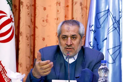 کشف۱۲۰ کیلو طلا در دو منزل مسکونی/ ۳۵۰۰ خودروی وارداتی در سلفچگان توقیف شد