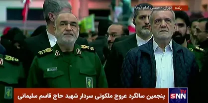 همخوانی سرود درباره سردار دل&zwnj;ها توسط رئیس جمهور و فرماندهان ارشد سپاه + فیلم