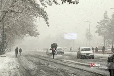 نمک‌پاشی و محلول‌پاشی معابر تهران آغاز شد