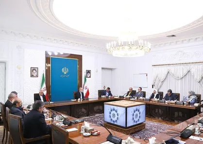 برنامه&zwnj;های دولت را با وجود انبوه مشکلات به پیش برده&zwnj;ایم