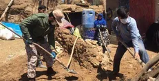 جهادگران دانشجو به کمک مردم سیل‌زده روستای نیگ قائن شتافتند