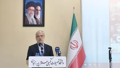 وزیر علوم: بسته حمایتی ویژه برای احیای علوم پایه در کشور تدوین می‌شود