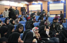 ویژگی ققنوس جهت‌دهی آثار فرهنگی نسبت به نیازهای انقلاب است