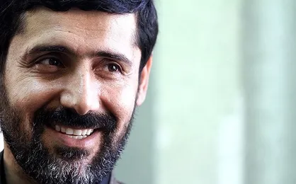 نویسنده &laquo;پایی که جا ماند&raquo; در آغوش رهبر انقلاب و حاج قاسم سلیمانی