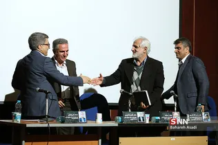 میزگرد سیاسی اجتماعی 