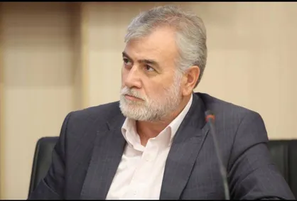 تمركز جامعه دانشگاهي ما امروز ميبايست بر روي علم نافع باشد