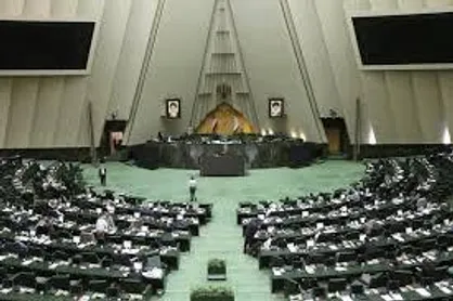مجوز مجلس به دولت برای دریافت وام از روسیه
