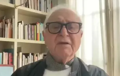 رضا پهلوی خائن و وطن&zwnj;فروش است