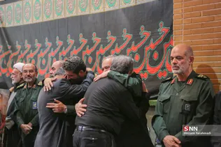خن