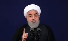 روحانی: باید از دو قطبی کردن فضا در همه موضوعات فاصله بگیریم/ در فشار و تحریم راه را گم نکردیم