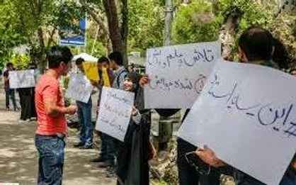 اخراج استاد نخبه دانشگاه شیراز تخلفی آشکار در حق دانشجویان بود!/ مسئولان با سکوت خود مهر تأییدی بر این بی&zwnj;قانونی&zwnj;ها زدند