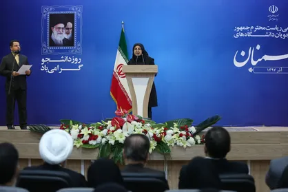 رئیس&zwnj;جمهور از اهداف خود کیلومترها دور مانده/ چندین یازده نفر را به پای صندوق&zwnj;های رای آوردیم!