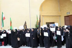 تجمع اساتید و دانشجویان دانشگاه شاهد در اعتراض به جنایت تروریستی داعش در شاهچراغ (ع)
