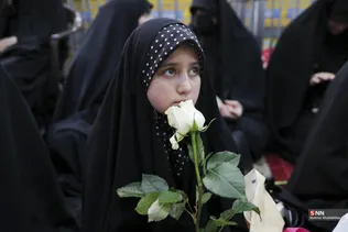 مراسم یادبود شهدای خانواده رهبر انقلاب در حرم عبدالعظیم حسنی(ع)