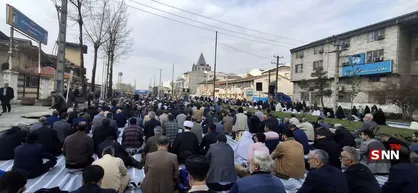 نماز عید فطر با امامت آیت الله فلاحتی در رشت به شکوه برگزار شد