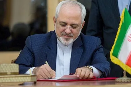 ظریف: مشارکت ایرانیان مقیم خارج در انتخابات مایه عزت ایران بود