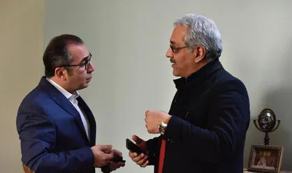 تقدیر جالب بسیج دانشجویی دانشگاه صدا و سیما از مهران مدیری + عکس