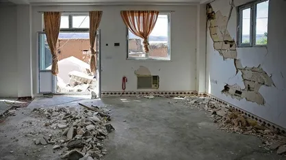 اعزام ۱۰ اکیپ به شهرستان کوهرنگ در پی زلزله / خسارات وارده فقط در بخش منازل مسکونی بوده است