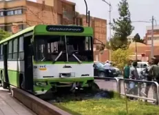 رانندگي يك نوجوان با اتوبوس در کرمان حادثه آفرید