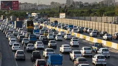 روانسازی تردد در معابر منطقه یک تهران با حذف تخلف پارک حاشیه‌ای