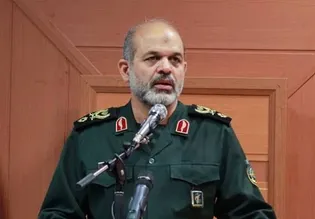 سردار وحیدی: دشمن تسلیم شدن ایران را به گور می برد + فیلم