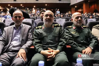 مراسم رونمایی از آثار اسنادی و پژوهشی دفاع مقدس