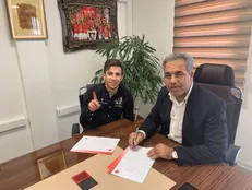 فرشاد احمد‌زاده به پرسپولیس پیوست