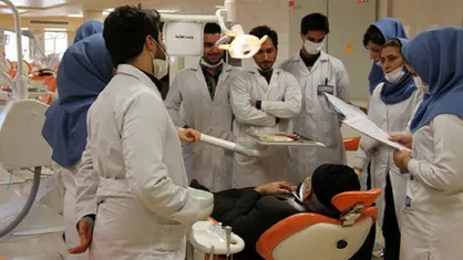 جعفری: لزوم تربیت پزشکان متخصص بومی در مناطق محروم / عباسی: با رویه&zwnj; فعلی از خروجی دانشگاه&zwnj;های علوم پزشکی نمی&zwnj;توان انتظار حافظ سلامت داشت