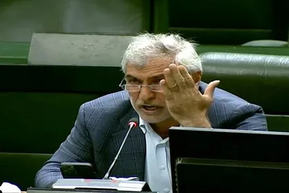 قوامی: زحمت می&zwnj;کشیم حقوق&zwnj;ها را افزایش می&zwnj;دهیم ولی سیل تورم همه اینها را خنثی می&zwnj;کند + فیلم